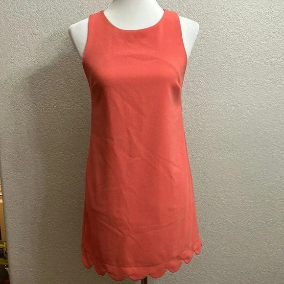 Monteau Dresses & Skirts - Monteau Peach Scallop Dress